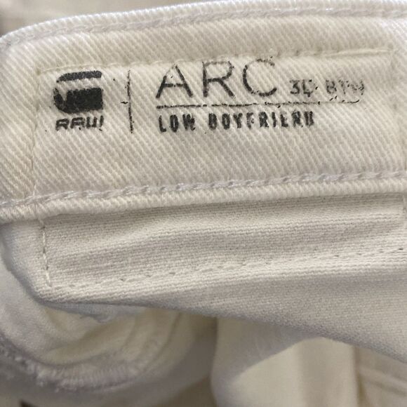 G-star RAW White Button-Fly boyfriend Jeans. Twisted signature inseem. - Picture 7 of 13